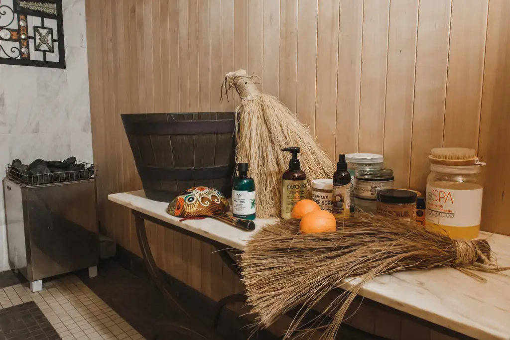 Bath house photo 7